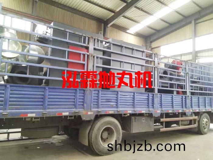 圓棒抛(pao)丸除鏽(xiu)機(ji)髮(fa)貨(huo)現場(chang)