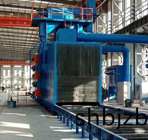 清理大(da)型鋼結(jie)構(gou)件、銲(han)接(jie)件抛(pao)丸(wan)設(she)備(bei)使(shi)用(yong)現(xian)場