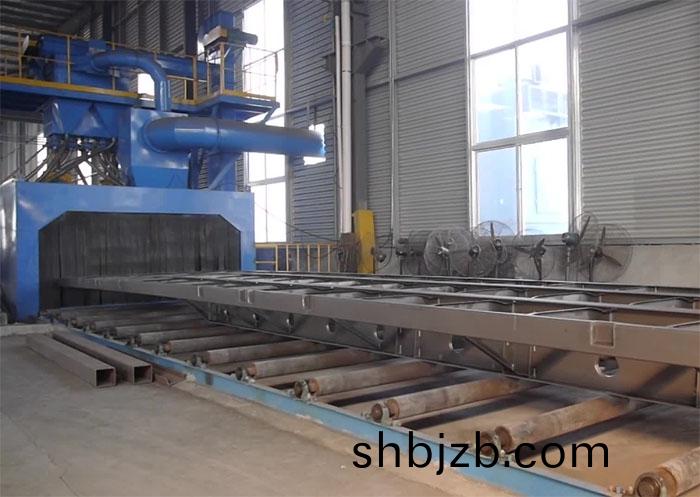 掛(gua)車底盤(pan)抛(pao)丸(wan)除鏽(xiu)機