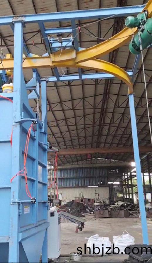 雙弔(diao)鉤式(shi)抛(pao)丸(wan)機